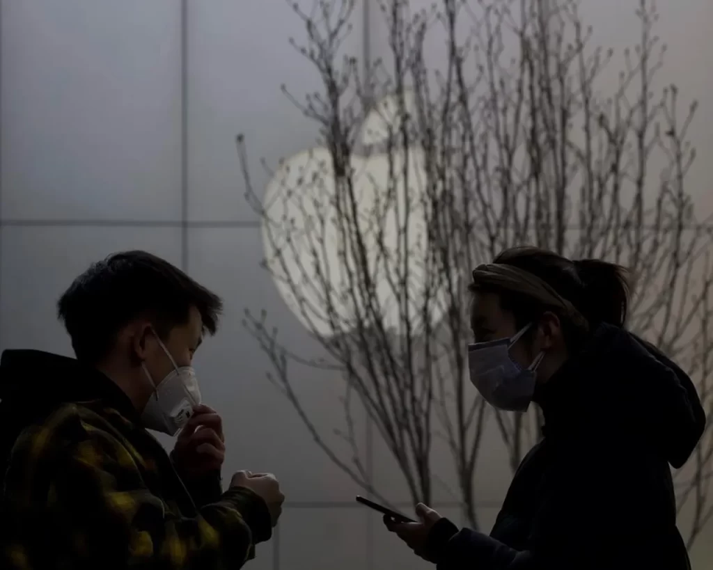 Apple launches emergency system for people who can’t access cell service