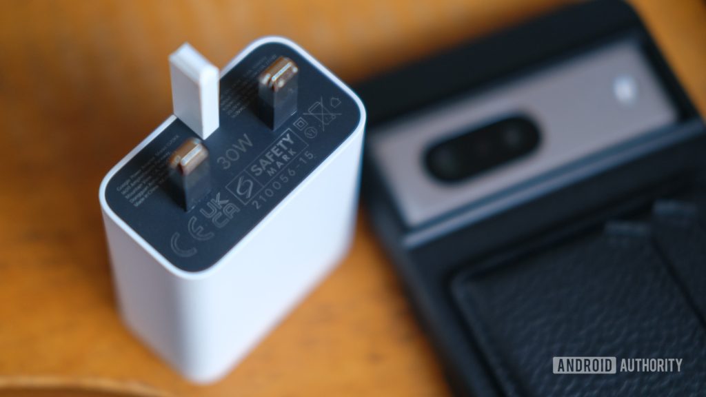 Google Pixel 7 charging test: Save money with an old plug