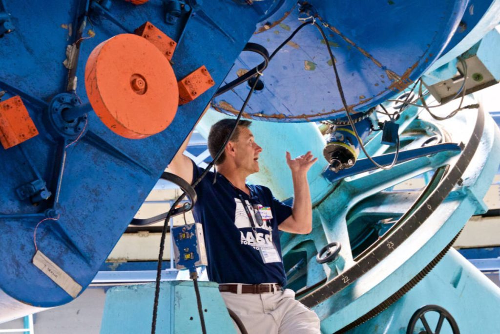 Astrophysicist explains the science behind the beauty of the cosmos to Nanaimo astronomers