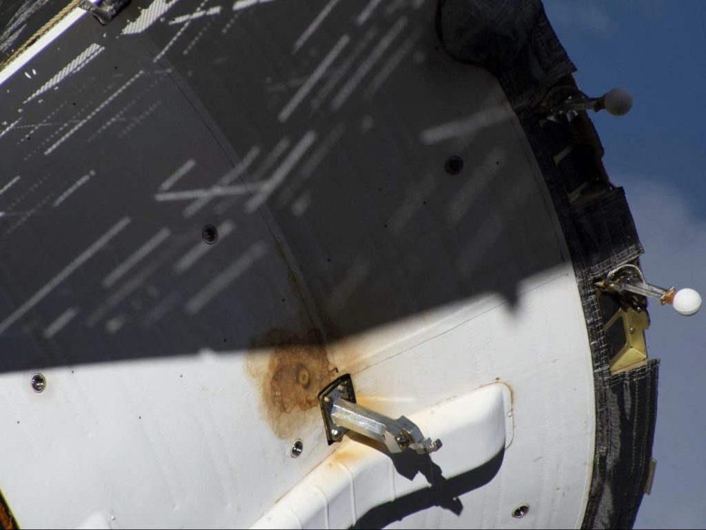 Russian Soyuz spacecraft docks at ISS to bring back stranded crew – Canada.com