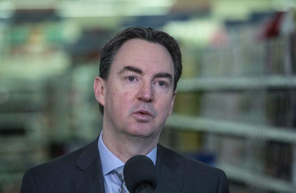 Alberta signs B, 10-year health-care funding deal with Ottawa