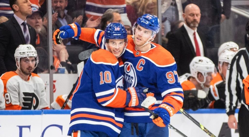 McDavid, Draisaitl share milestone moment as Oilers rally to beat Flyers – Sportsnet.ca