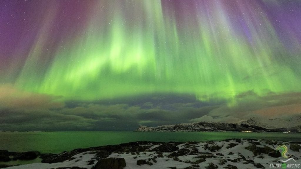 CME storm effect! Sun sparks auroras without even hitting Earth
