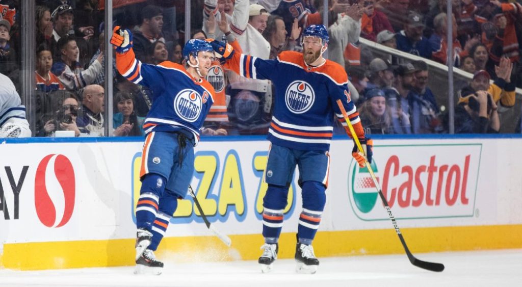 Ekholm’s strong defensive presence noticeable in debut as Oilers take down Maple Leafs