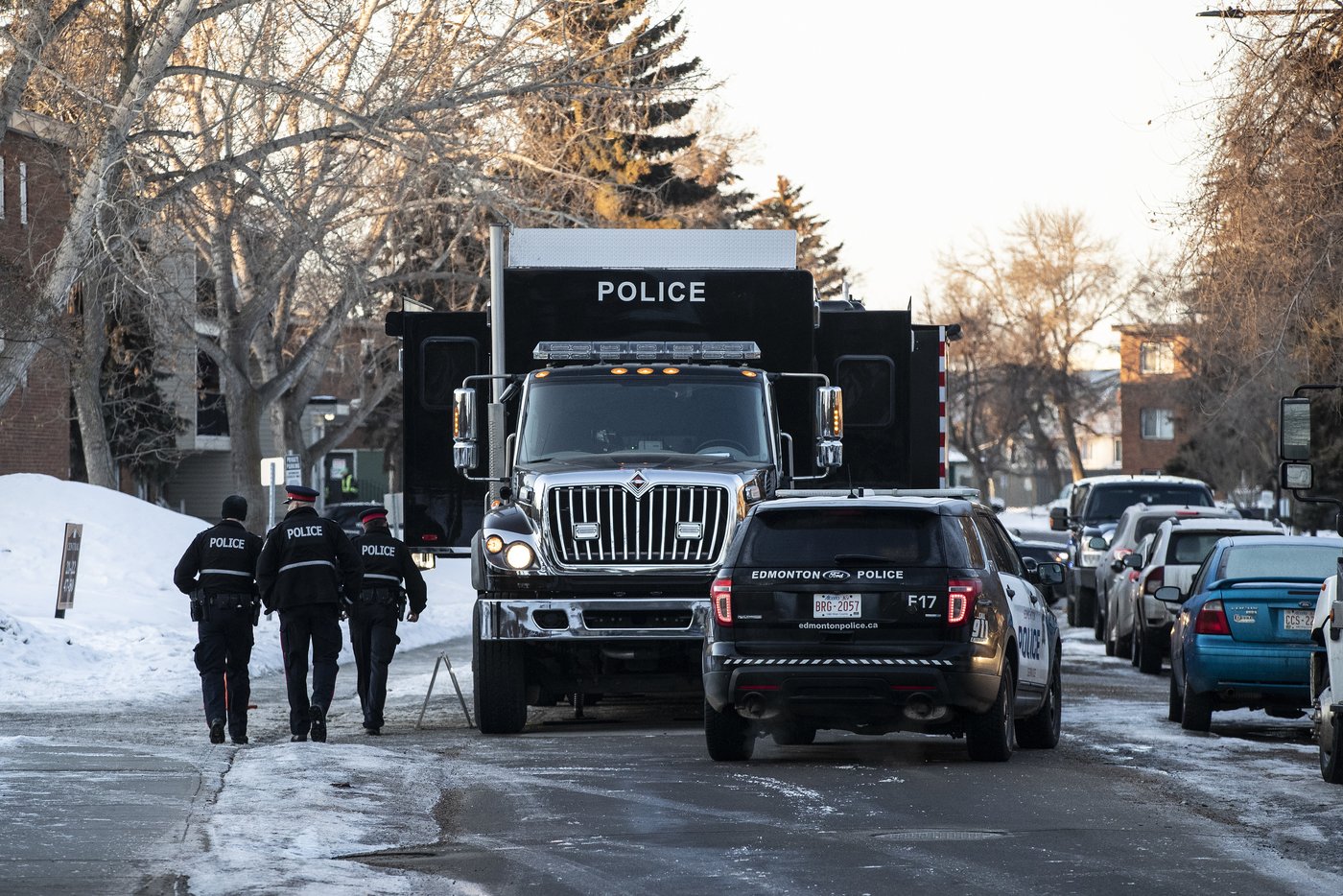 Edmonton police shot