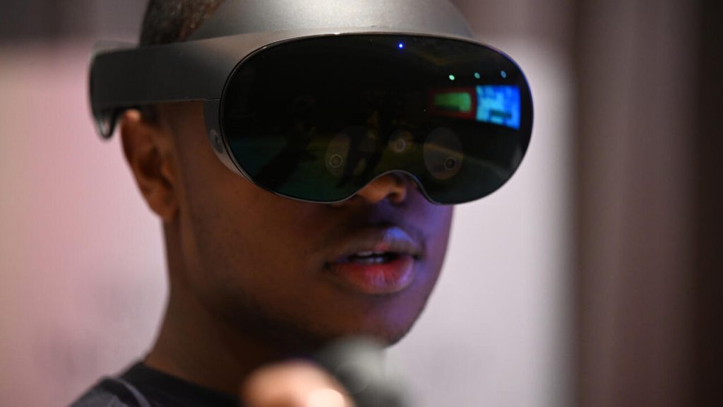 Meta slashes prices for Quest headsets to boost VR use – RFI English