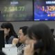 Asian stocks mixed ahead of US data