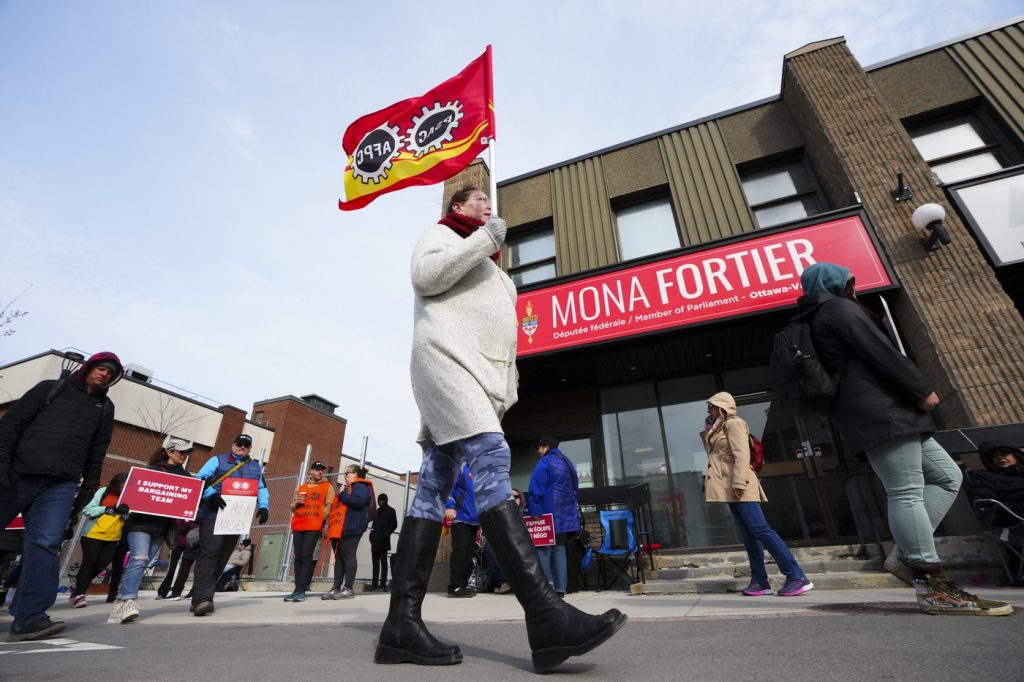 Public service union to picket at locations with more impact as strike enters Day 6