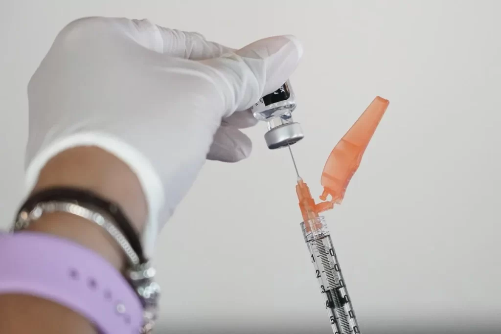 Spring bivalent COVID booster open to high-risk Hamiltonians