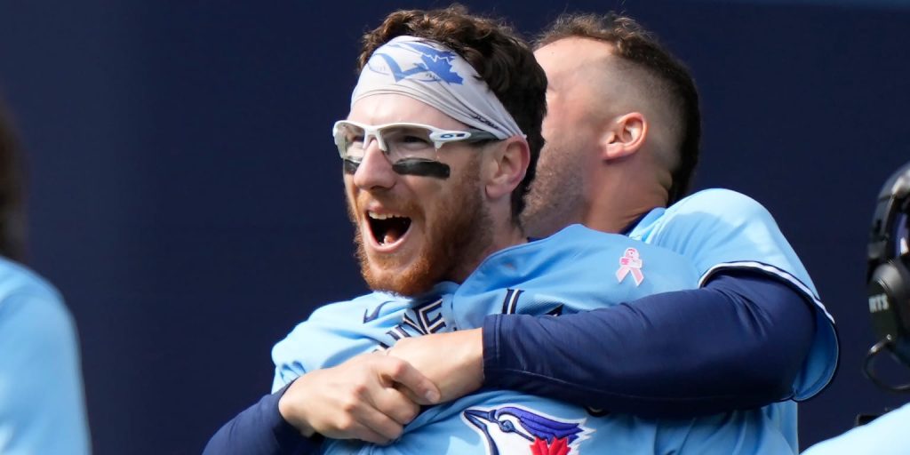 Danny Jansen walks it off as Blue Jays sweep Braves