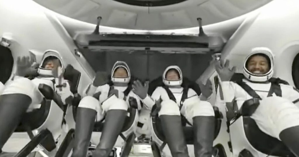 SpaceX mission returns from space station with ex-NASA astronaut, 3 paying customers – KCCU