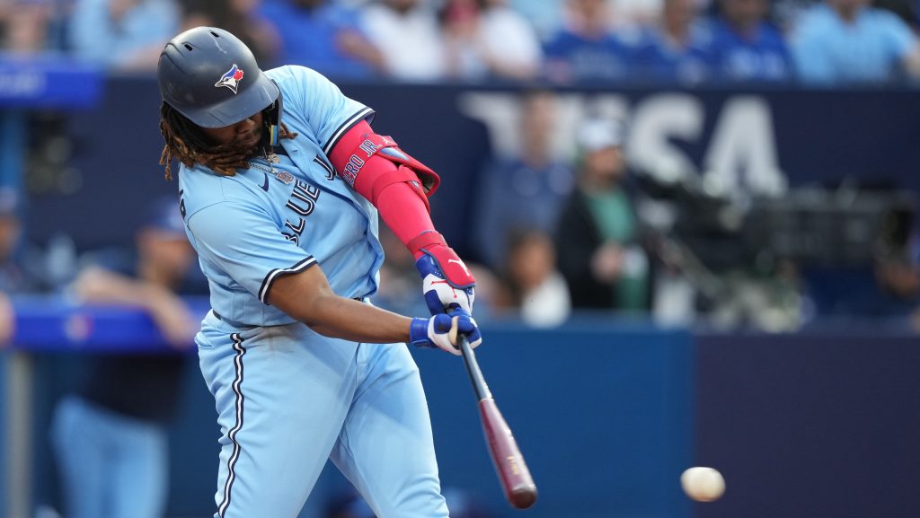 Blue Jays pound out 14 hits in win over Brewers – TSN