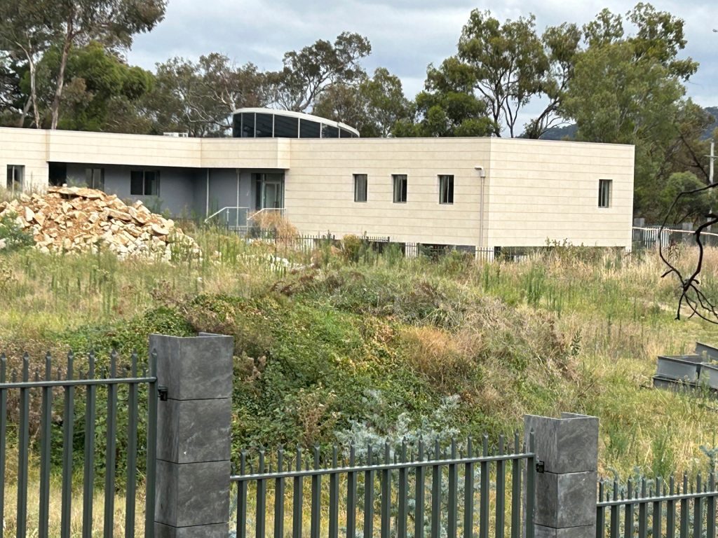 Australia says Russian squatting at embassy site ‘not a threat’