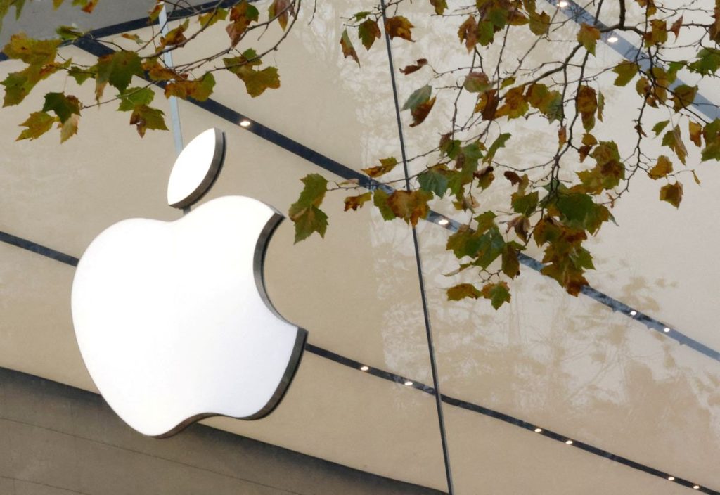 In challenge to Meta, Apple expected to unveil mixed-reality headset