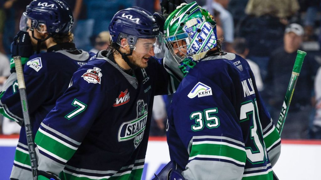 Thunderbirds topple Blazers to roll into Memorial Cup semifinal