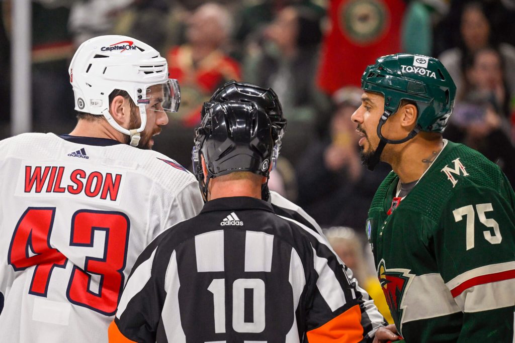 With John Klingberg and Ryan Reaves, the Maple Leafs make two dicey bets in free agency