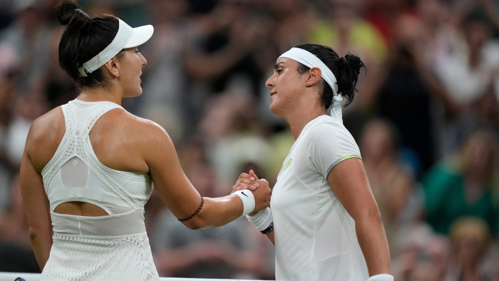 Bianca Andreescu falls to Ons Jabeur in third round at Wimbledon after rain delay