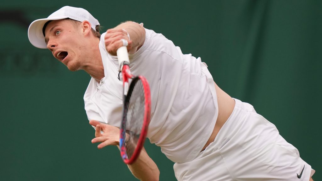 Denis Shapovalov falls to Roman Safiullin in fourth round at Wimbledon – TSN