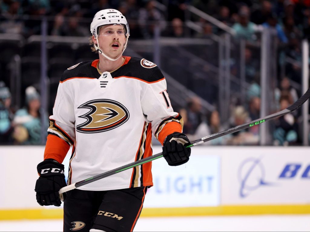 Maple Leafs add big Simon Benoit to undersized blueline – Toronto Sun