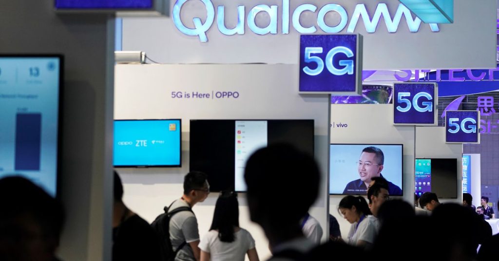 Qualcomm to supply Apple with 5G chips until 2026 under new deal