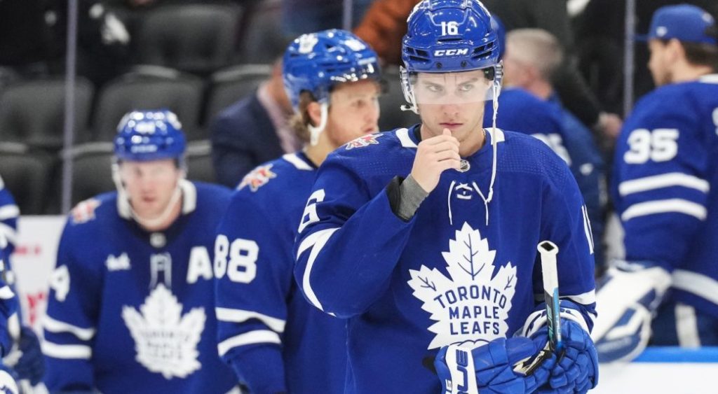 Maple Leafs showered with boos in lifeless performance against quicker Kings