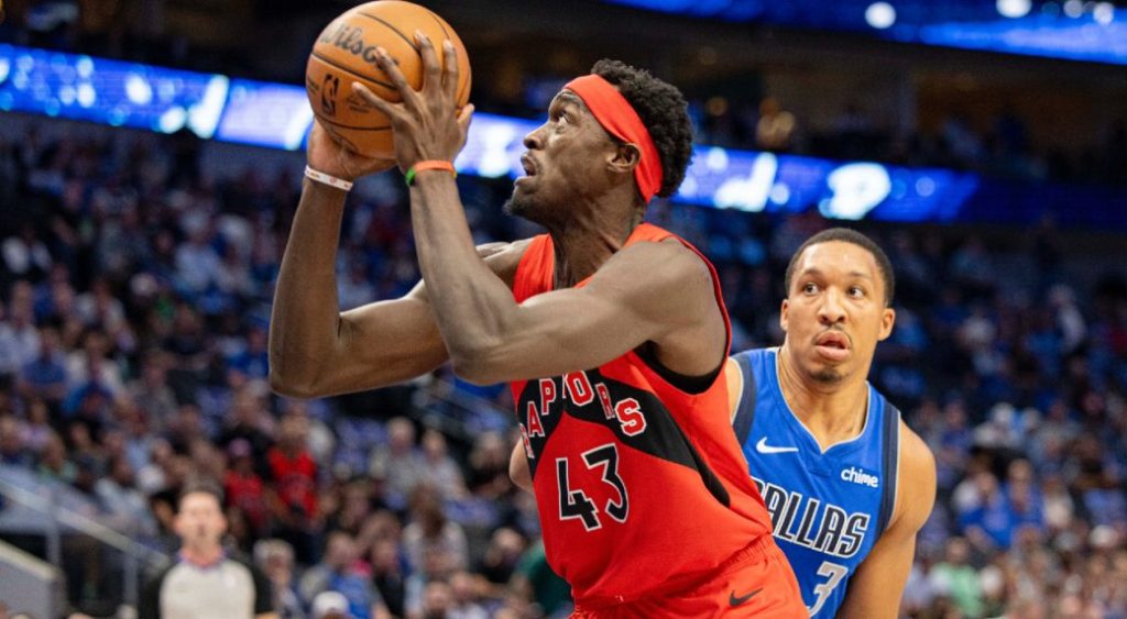 Siakam resembles all-star self as Raptors use complete effort to beat Mavericks