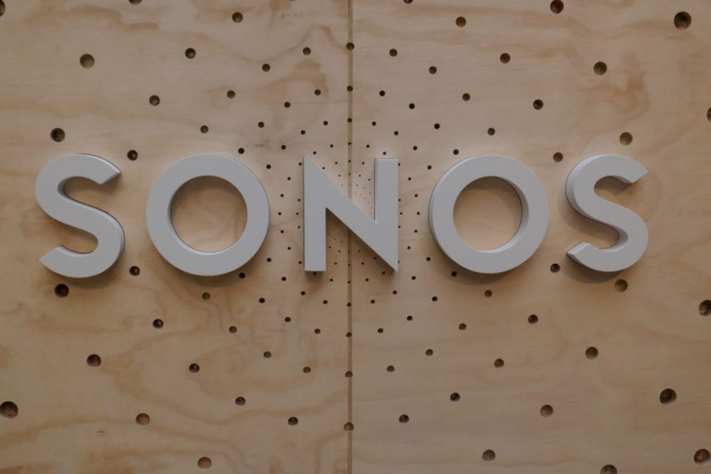 Finally, Sonos will deliver headphones that rival Apple AirPods Max, report says