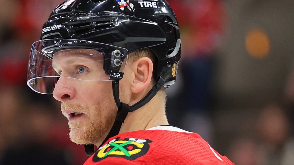 Corey Perry Releases Statement, Admits to Inappropriate Behavior