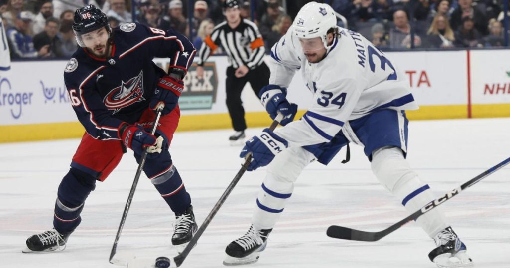 Auston Matthews gift-wraps Leafs road win for the holidays: ‘He’s in one of those zones’