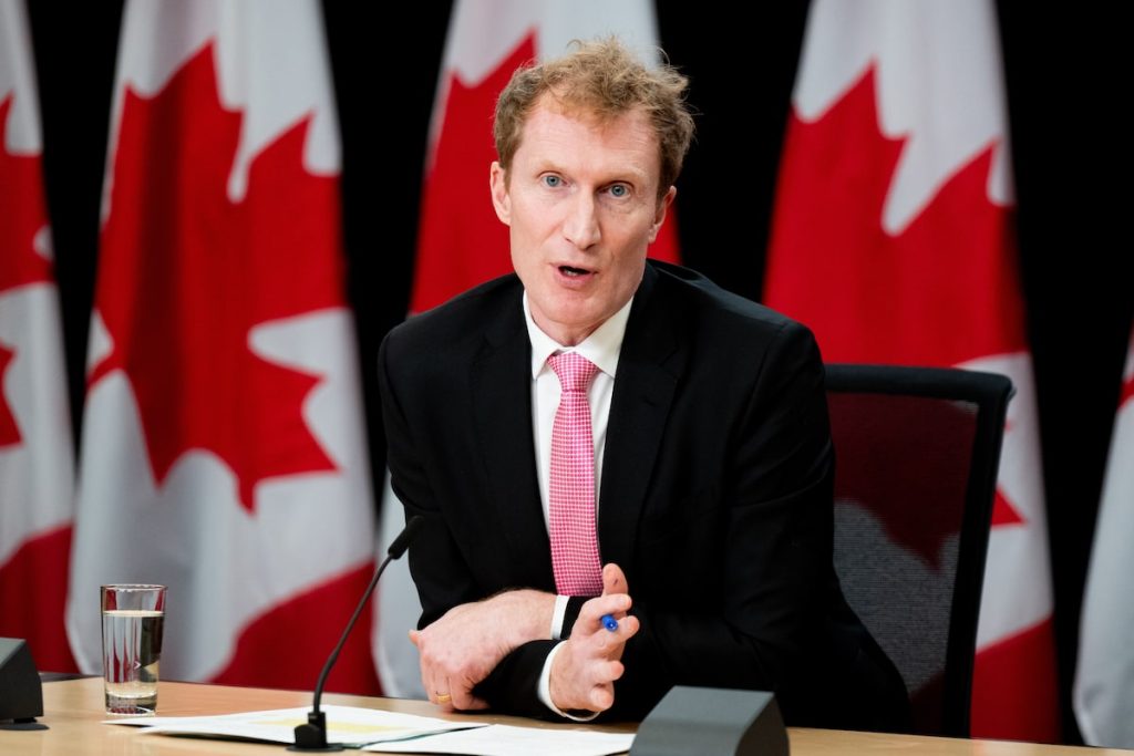 On rare occasions, politicians do right by admitting their mistakes
