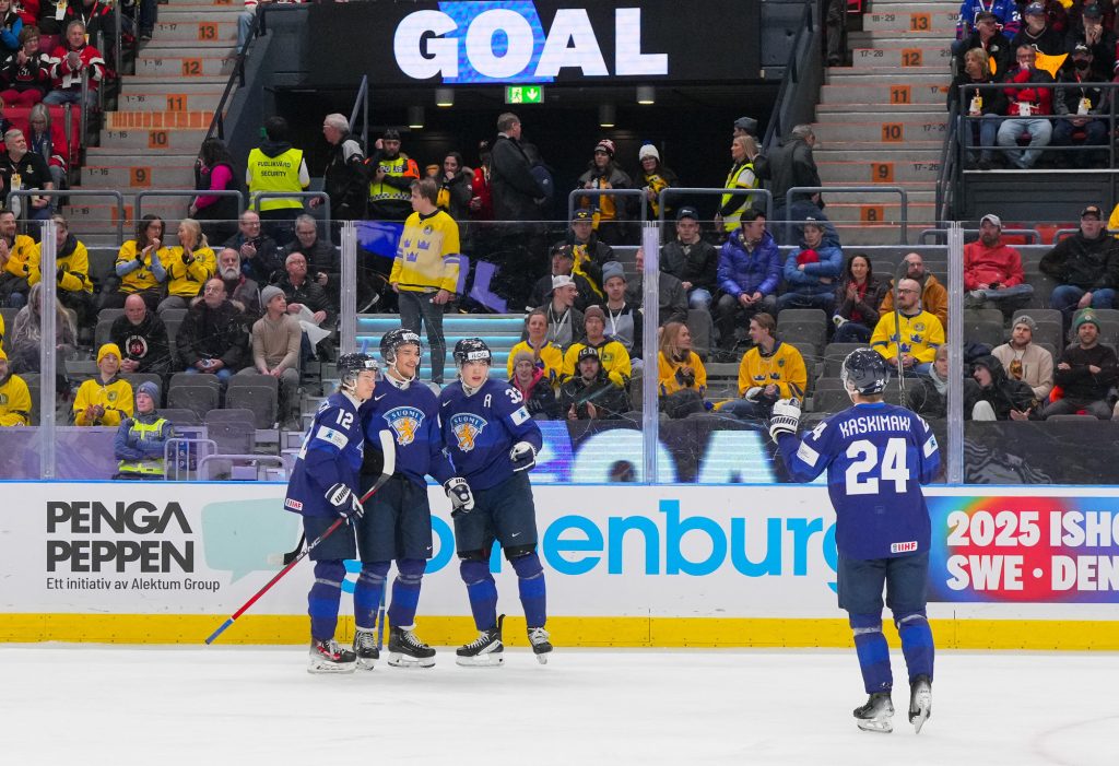 Remarkable comeback gives Czechs bronze