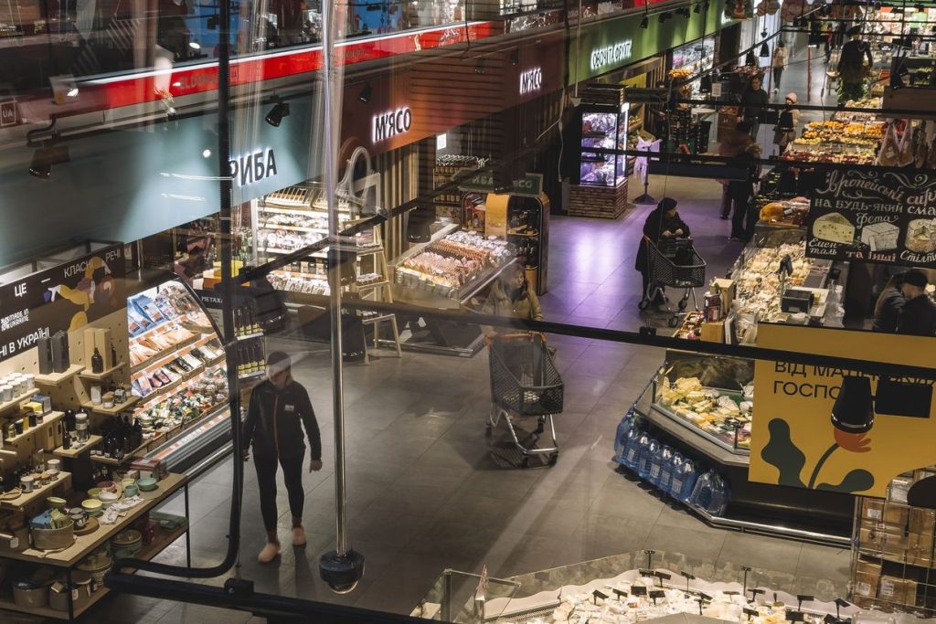 Everyone talks about investing in Ukraine, but few are doing it – Kyiv Independent