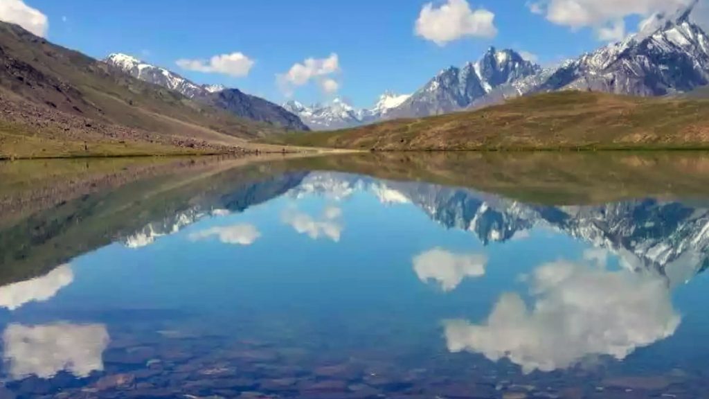 Canada's Last Chance Lake: A Volcanic Reservoir of Life's Beginnings? – Tamil News – Telugu Cinema – IndiaGlitz