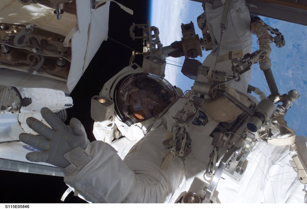 Canadians in Space – The Canadian Encyclopedia