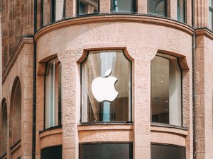 Apple’s WWDC 2024 set for 10 June: Will it feature an AI update?