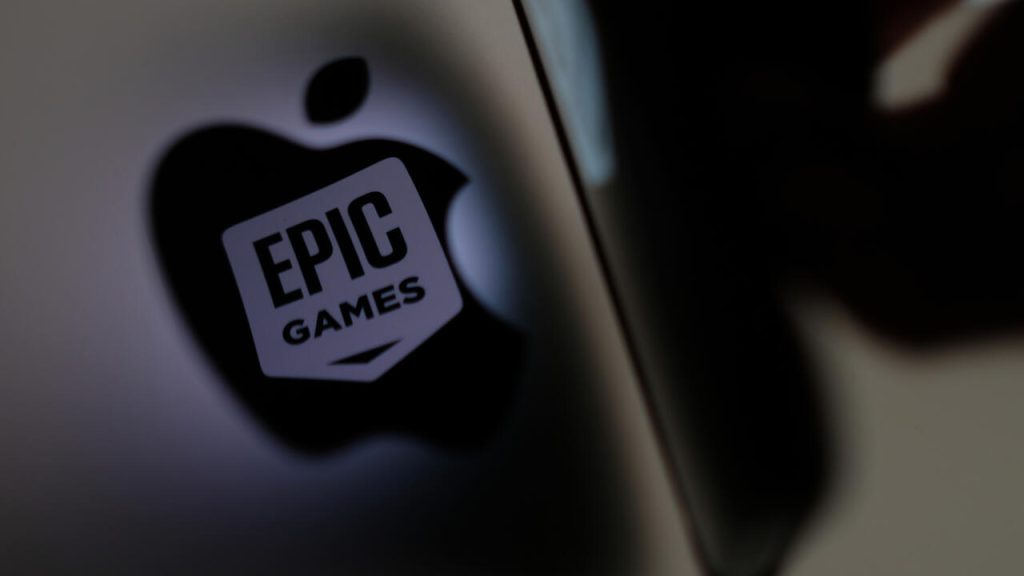 Apple ends block on EU app store for Fortnite-maker Epic – FRANCE 24 English