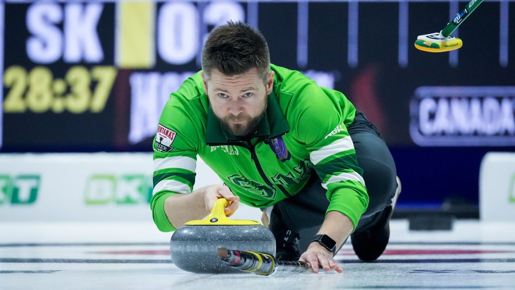 Saskatchewan’s McEwen, Prince Edward Island’s Smith stay in Brier playoff hunt
