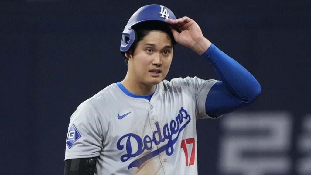 Roberts: Ohtani could be more open with teammates without ‘buffer’ Mizuhara