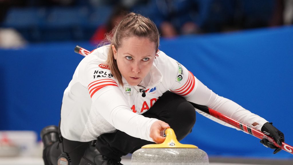 Canada's Homan beats Italy's Constantini to remain unbeaten at women's worlds – TSN