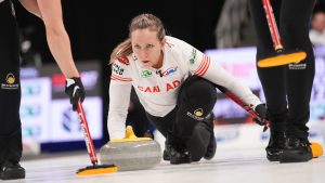 Canada’s Homan finishes first in round-robin, moves into world semis