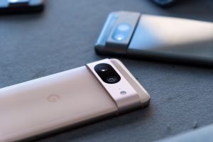 Google's AI photo editing tools are expanding to a lot more phones – The Verge
