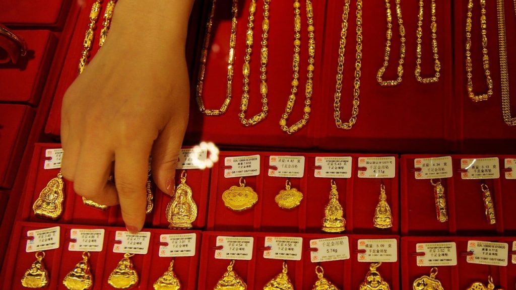 All that glitters: China’s gold markets become haven for horde of eager buyers
