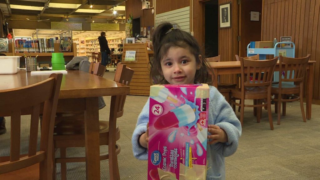 Can't find solar eclipse glasses? Here's how to make a last-minute pinhole camera – CBC.ca
