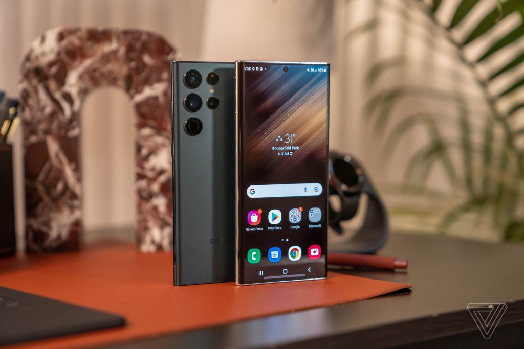 Galaxy AI features are coming to last-gen Samsung phones — including the S21 series – The Verge