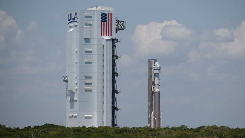 Boeing's Starliner rolled off launch pad to replace 'buzzing' rocket valve (photo) – Space.com