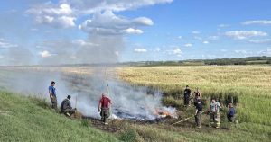 Firefighter faces arson charges over hay bale, grass fires near Saskatchewan town