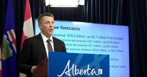 ‘Did nothing wrong’: Alberta minister had free VIP tickets to Oilers playoff games
