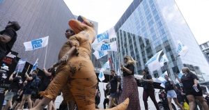 Quebec nurses threaten to stop working overtime as talks continue for new contract