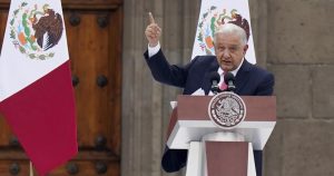 As Mexican protesters block Congress over judicial overhaul, lawmakers head to vote in nearby gym