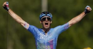 Veteran Canadian rider Hugo Houle signs contract extension with Israel-Premier Tech